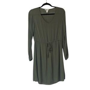 H&M Women Dress Long Sleeve Size 2 Lightweight Tie Waist V Neck Light Green